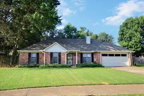 321 Ashley Dr, Collierville, TN 38017