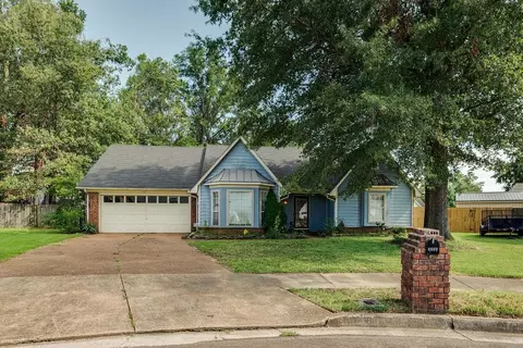 6609 Carriage Glen Dr, Bartlett, TN 38135