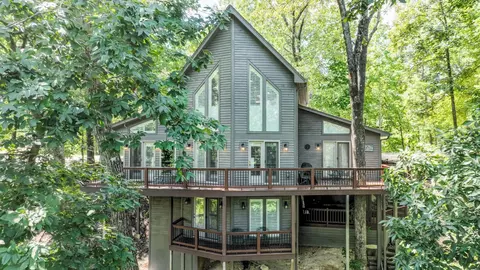 129 Point Clear Dr, Savannah, TN 38372