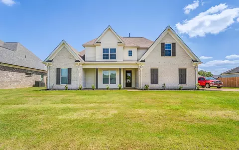 415 Marrietta Dr, Oakland, TN 38060
