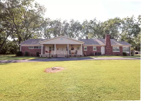 2565 S 51 Hwy, Dyersburg, TN 38024