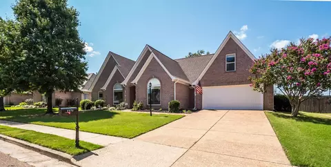 1171 Macon Hall Rd, Cordova, TN 38018
