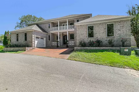 365 Anchor Bay Pt, Savannah, TN 38372