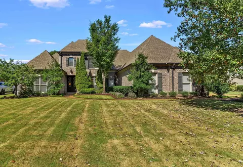 1769 Stillwind Ln, Collierville, TN 38017