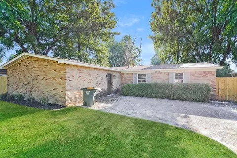 2966 Knight Rd, Memphis, TN 38118