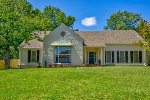 2365 Paper Birch Ln, Memphis, TN 38119