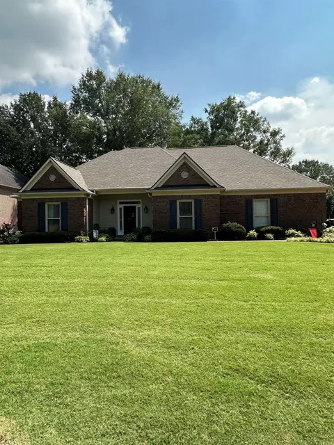 6885 Deerfield Rd, Bartlett, TN 38135