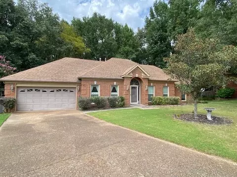 7701 Partridge Woods Cv, Memphis, TN 38016