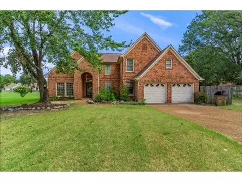 5060 Waters Edge Cv N, Memphis, TN 38141