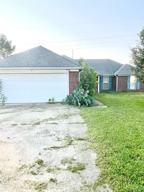 47 Woodshire Ln, Brighton, TN 38011