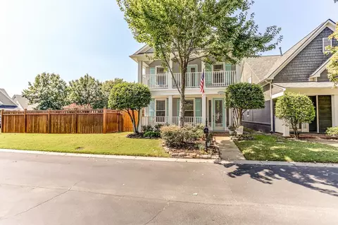1303 Harbor Park Dr, Memphis, TN 38103