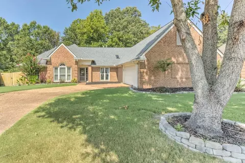 9272 Curling Pond Ln, Lakeland, TN 38002