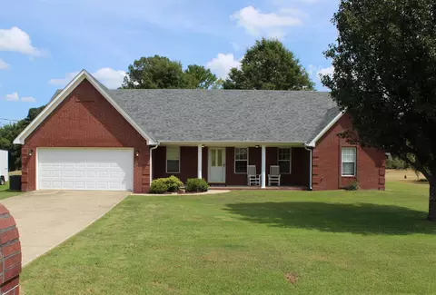 498 Laxton Ln, Munford, TN 38058