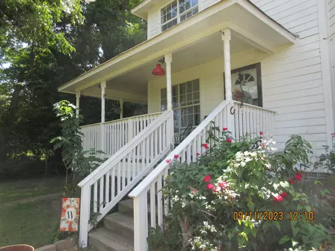 361 W Wardlow St, Gates, TN 38037