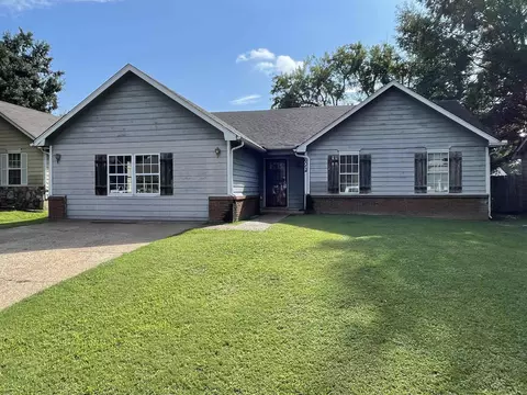 6024 Cottage Hill Dr, Millington, TN 38053