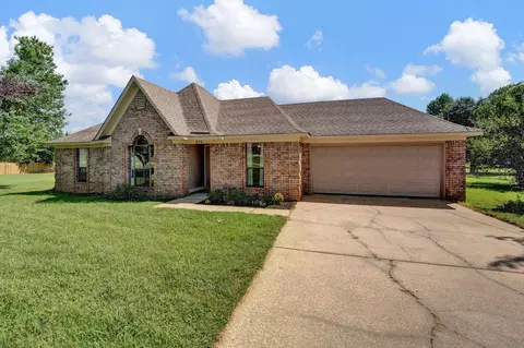 370 Blaydes Dr, Atoka, TN 38004