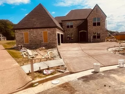 9741 Woodland Fox Ln, Cordova, TN 38018