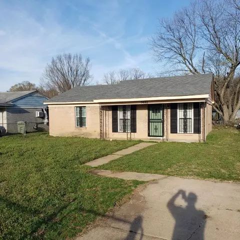 3692 Glenburee Cv, Memphis, TN 38109