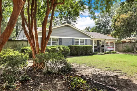 4851 Hummingbird Ln, Memphis, TN 38117