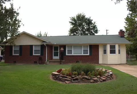 7295 Sheila St, Millington, TN 38053