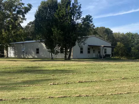 1175 Sides Dr, Moscow, TN 38057