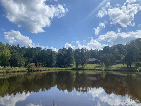 1201 D Gardner Dr, Selmer, TN 38375