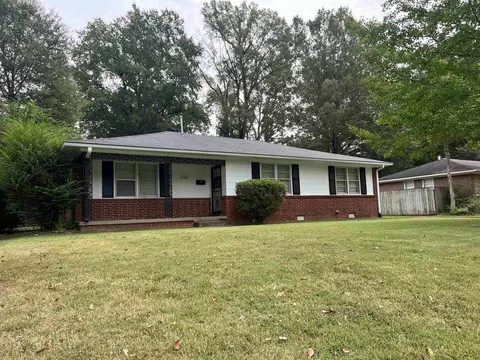 1048 W Perkins Rd, Memphis, TN 38117