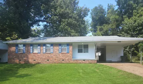 2080 Sharon Rd, Memphis, TN 38127