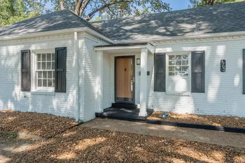 4792 Willow Rd, Memphis, TN 38117 photo 2