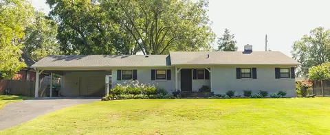 4955 Warwick Ave, Memphis, TN 38117