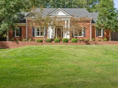 1161 Oak River Dr, Memphis, TN 38120