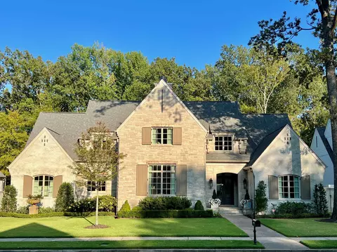 2968 Windstone Cv, Germantown, TN 38138