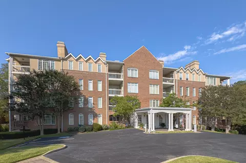 405 S Perkins Rd #360, Memphis, TN 38117
