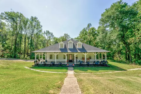 2065 Tompkins Ln, Millington, TN 38053