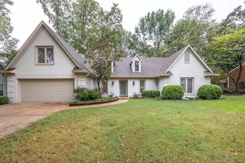 513 Quail Crest Dr, Collierville, TN 38017