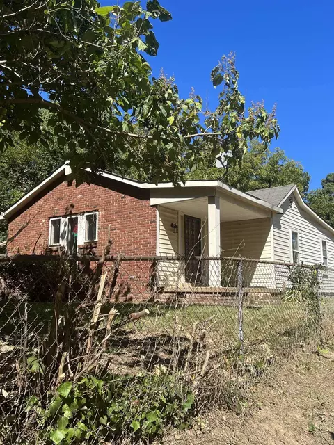 1862 Cedarhurst Ave, Memphis, TN 38127