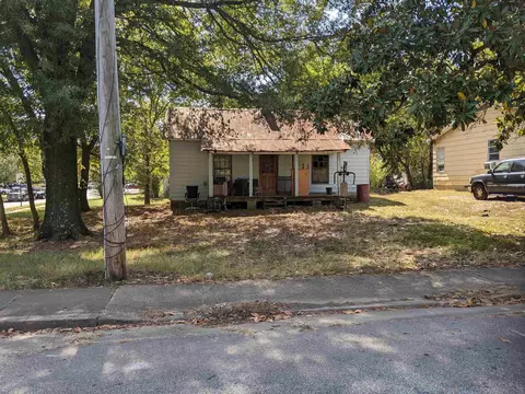 383 Halley Rd, Collierville, TN 38017