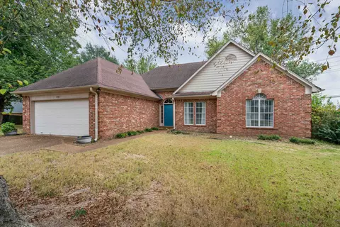 670 Radiance Dr, Memphis, TN 38018