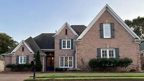 10249 Carnegie Club Dr, Collierville, TN 38017
