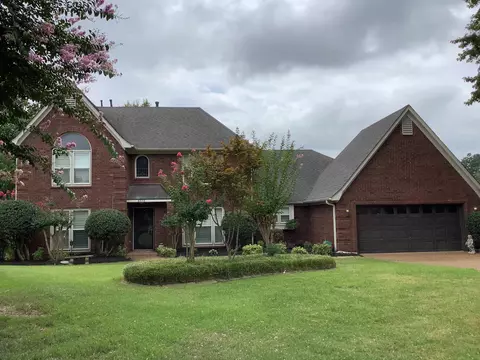 8775 E Carrollwood Ln, Cordova, TN 38016