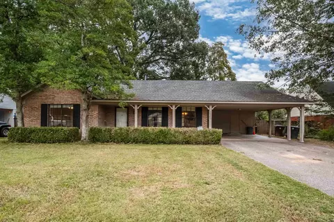 7935 Carol Elaine Cir, Bartlett, TN 38133