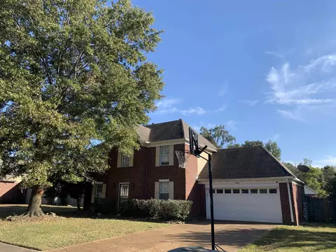 8065 Sundown Rd, Bartlett, TN 38133