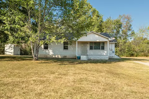 160 Central St, Somerville, TN 38068
