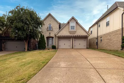 878 Winter Leaf Dr, Cordova, TN 38018