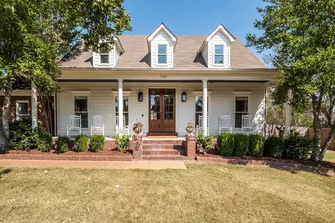 1189 Winrose Dr, Collierville, TN 38017