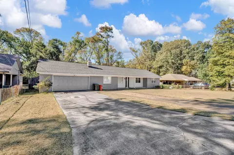 3859 Greenleaf St, Bartlett, TN 38135