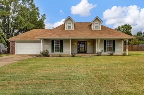260 Cotton Bend Dr, Rossville, TN 38066
