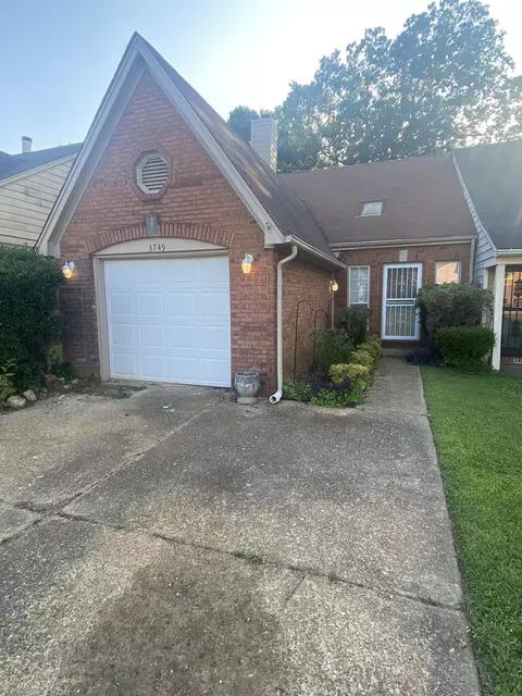 3749 Deer Forest Dr, Memphis, TN 38115