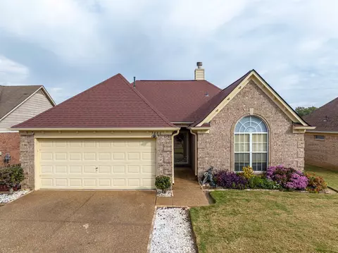 5666 Tulip Hill Dr, Memphis, TN 38135