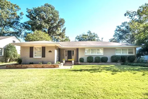 154 N Rose Rd, Memphis, TN 38117